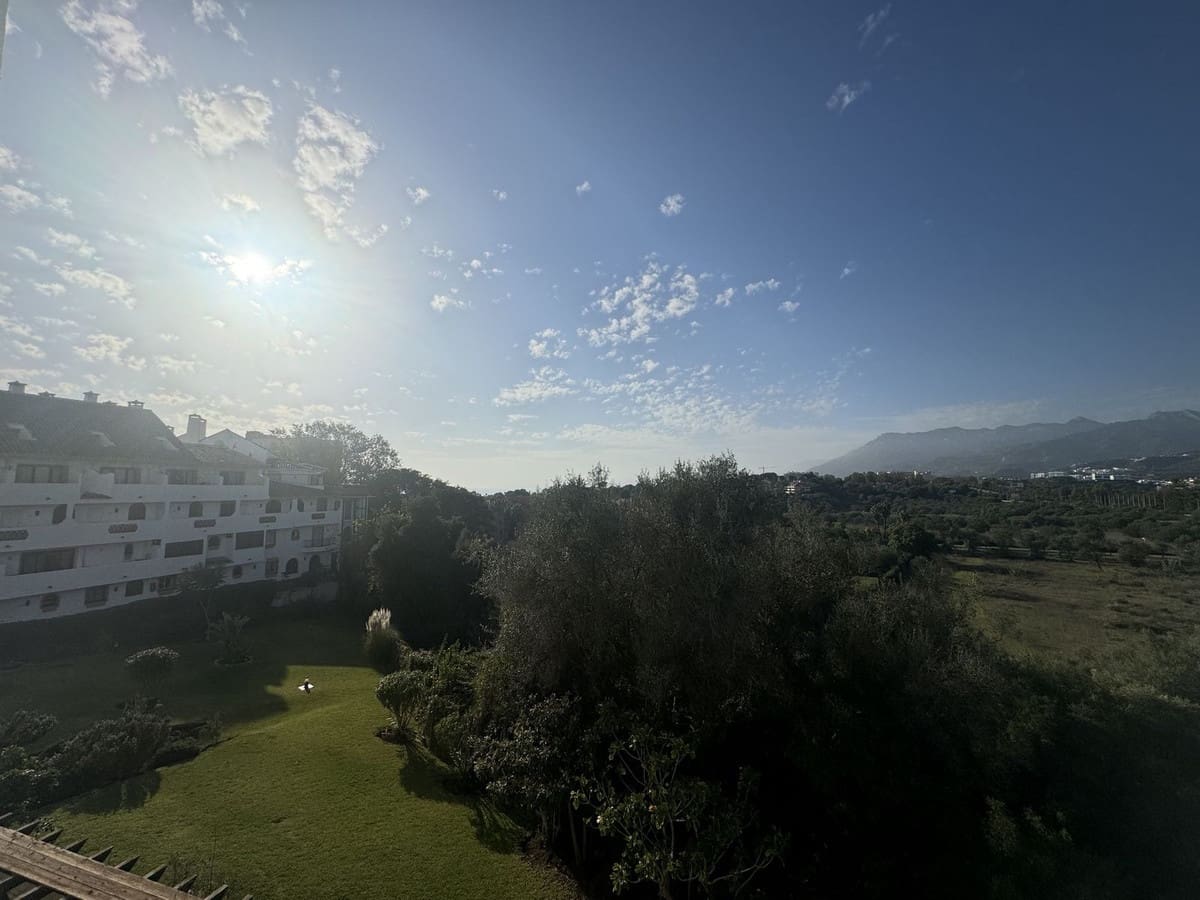 3 bedroom Apartment for sale in Las Chapas with pool garage - € 550,000 (Ref: 9479889)