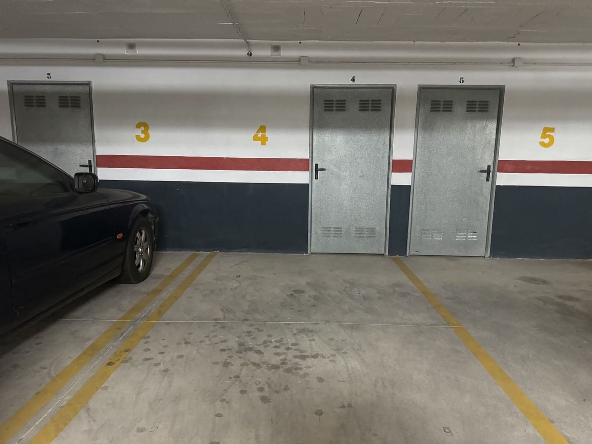 3 bedroom Apartment for sale in Las Chapas with pool garage - € 550,000 (Ref: 9479889)