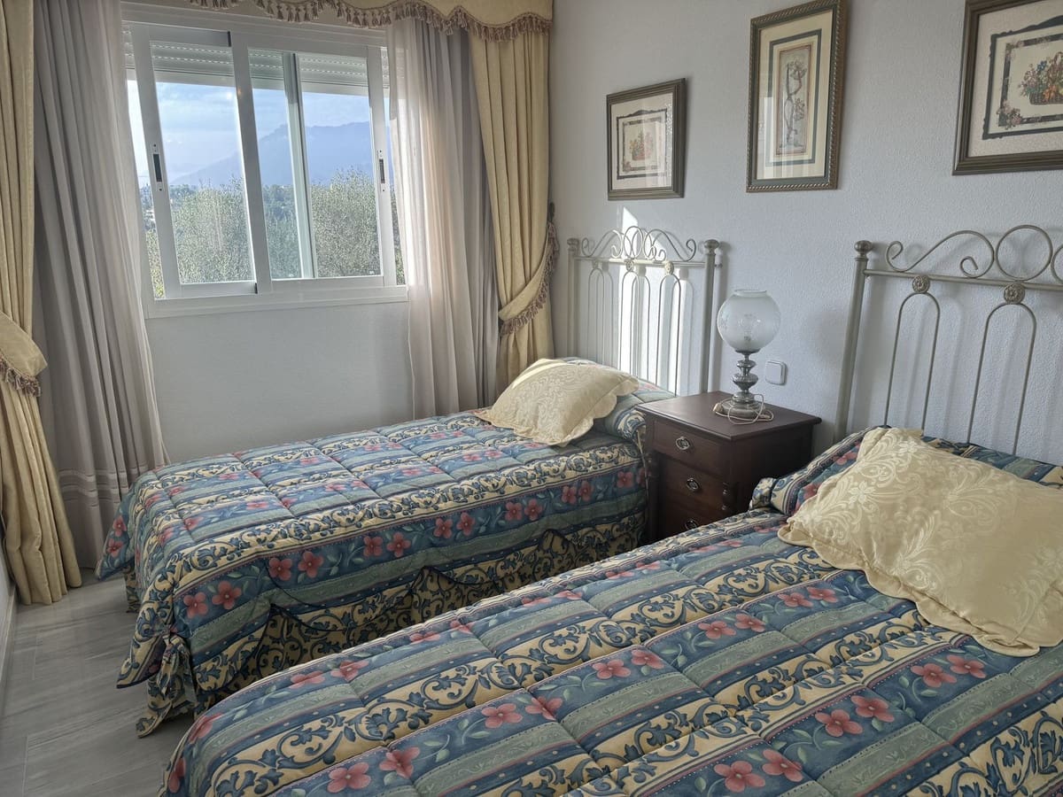 3 bedroom Apartment for sale in Las Chapas with pool garage - € 550,000 (Ref: 9479889)