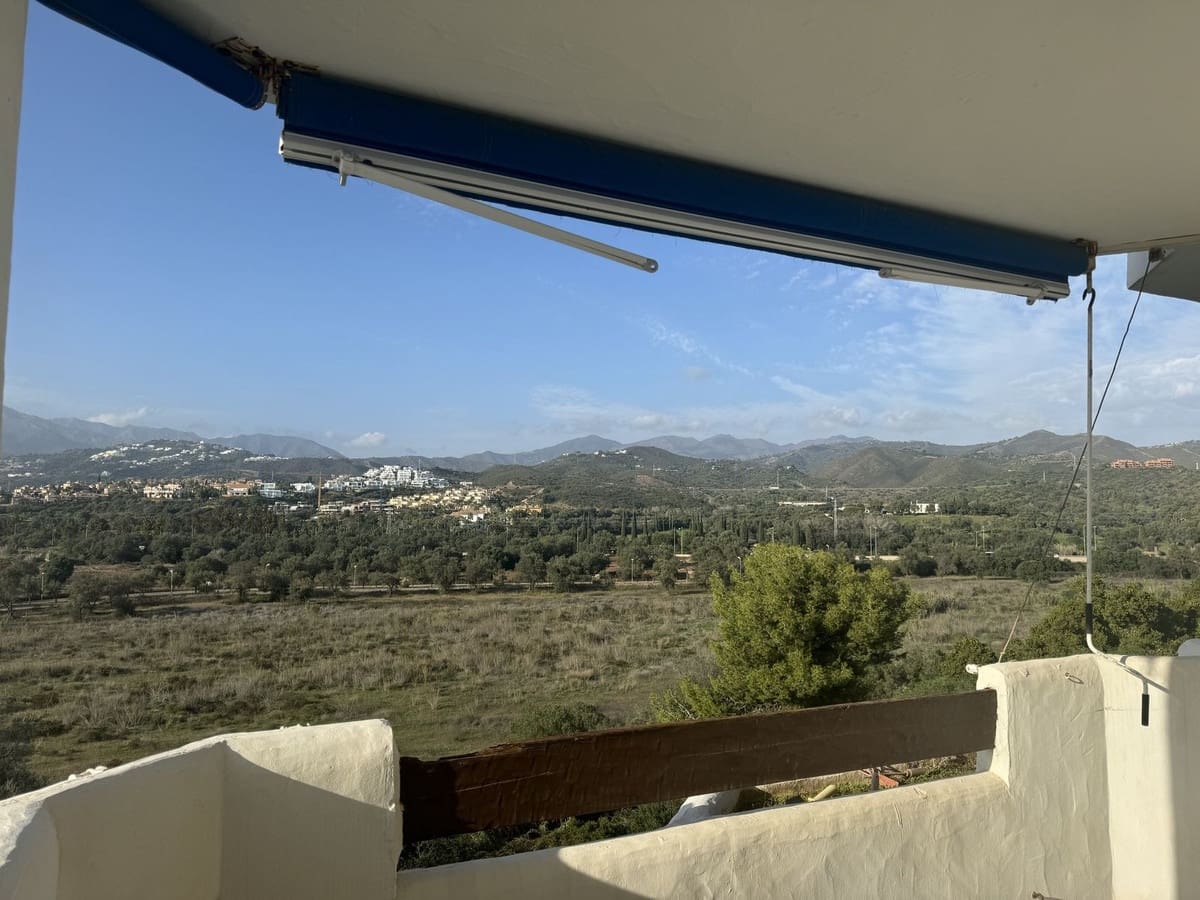 3 bedroom Apartment for sale in Las Chapas with pool garage - € 550,000 (Ref: 9479889)