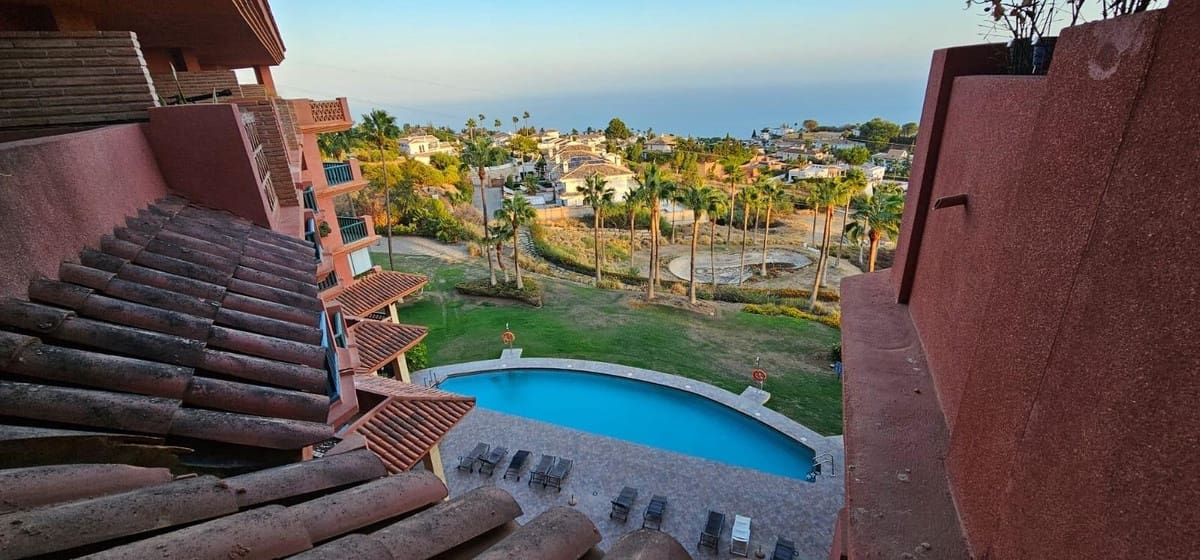 3 bedroom Penthouse for sale in Benalmadena with pool - € 550,000 (Ref: 9479895)
