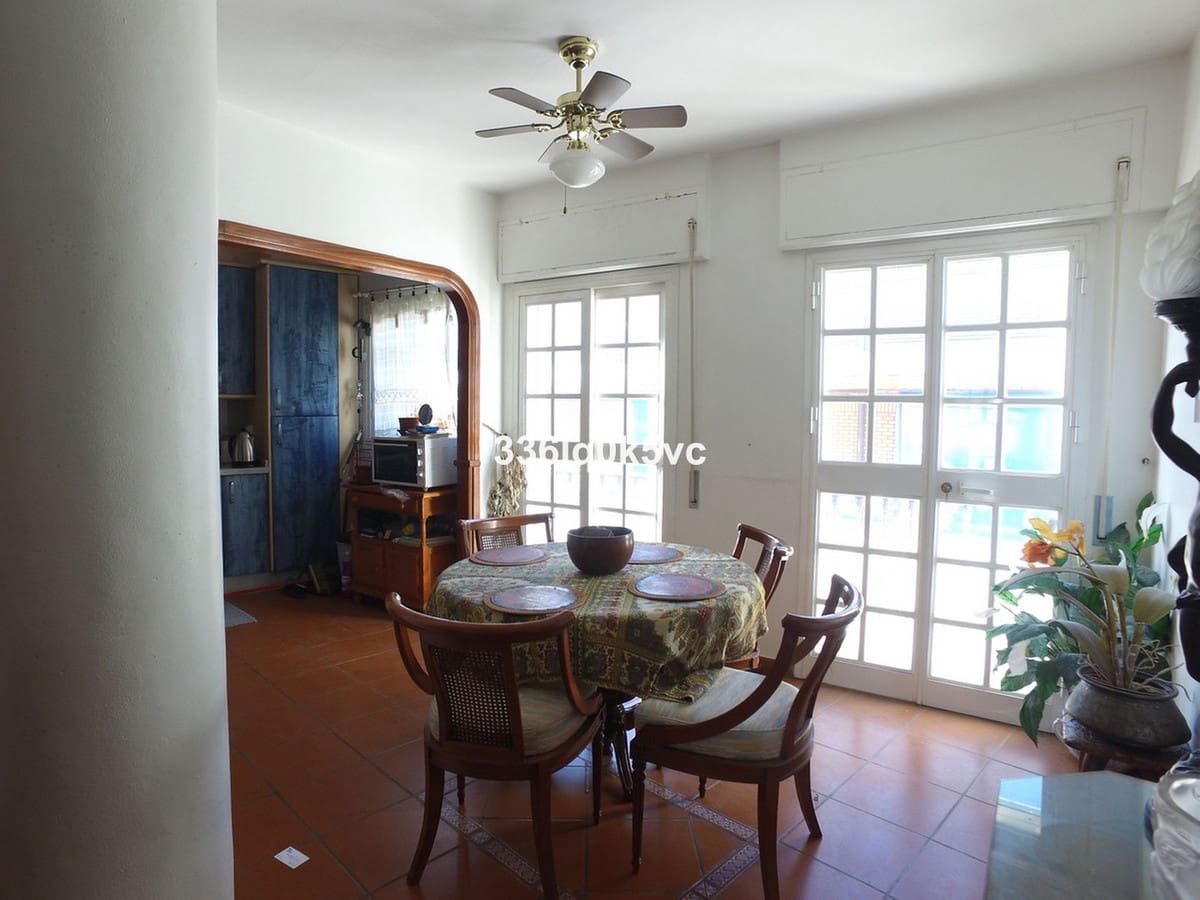 5 bedroom Apartment for sale in Benahavis - € 550,000 (Ref: 9479897)