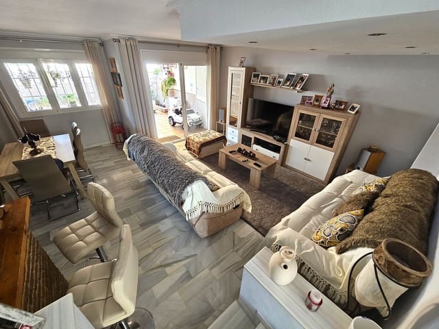 3 makuuhuone Paritalo myytävänä paikassa Bahia de Casares, Casares mukana uima-altaan - 550 000 € (Ref: 9479900)