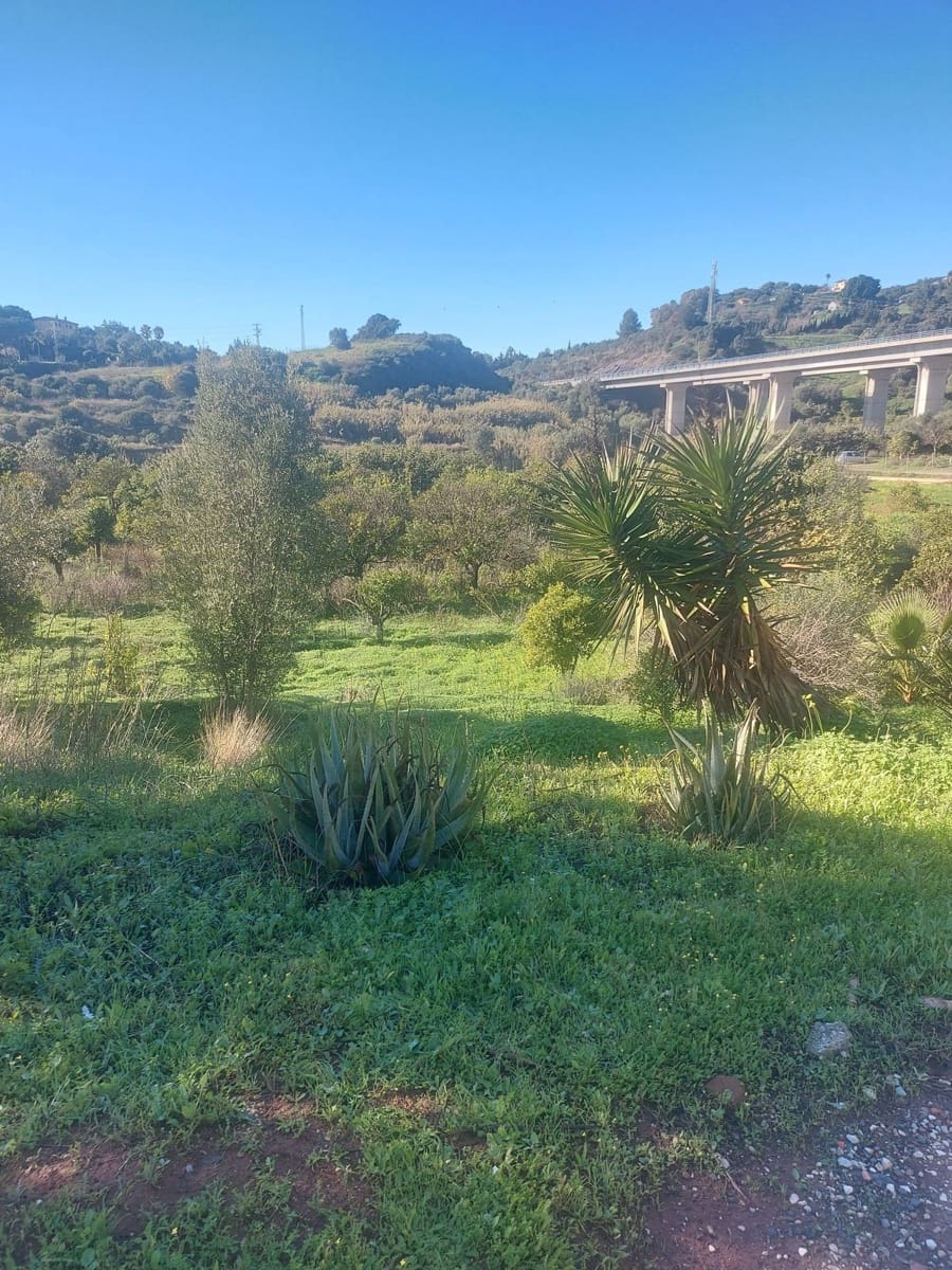 Finca/Casa Rural de 2 habitaciones en Estepona en venta - 531.000 € (Ref: 9479902)