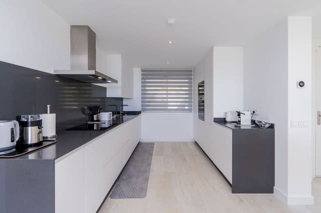 2 makuuhuone Huoneisto myytävänä paikassa Centro, Estepona mukana uima-altaan - 559 000 € (Ref: 9479904)