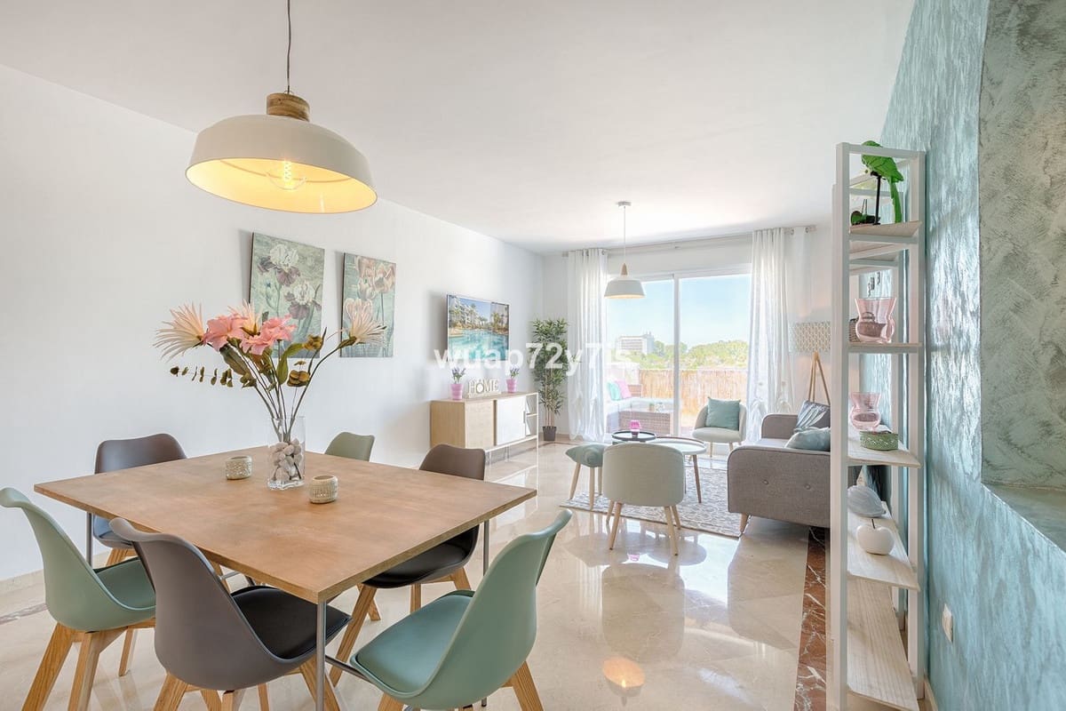 2 soveværelse Lejlighed til salg i Estepona med swimmingpool - € 559.000 (Ref: 9479905)