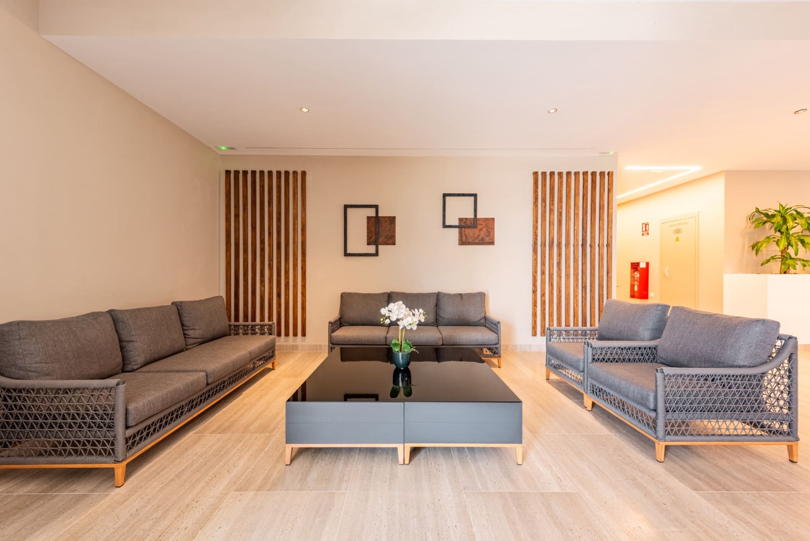 3 soveværelse Lejlighed til salg i Nueva Andalucia med swimmingpool garage - € 559.000 (Ref: 9479907)