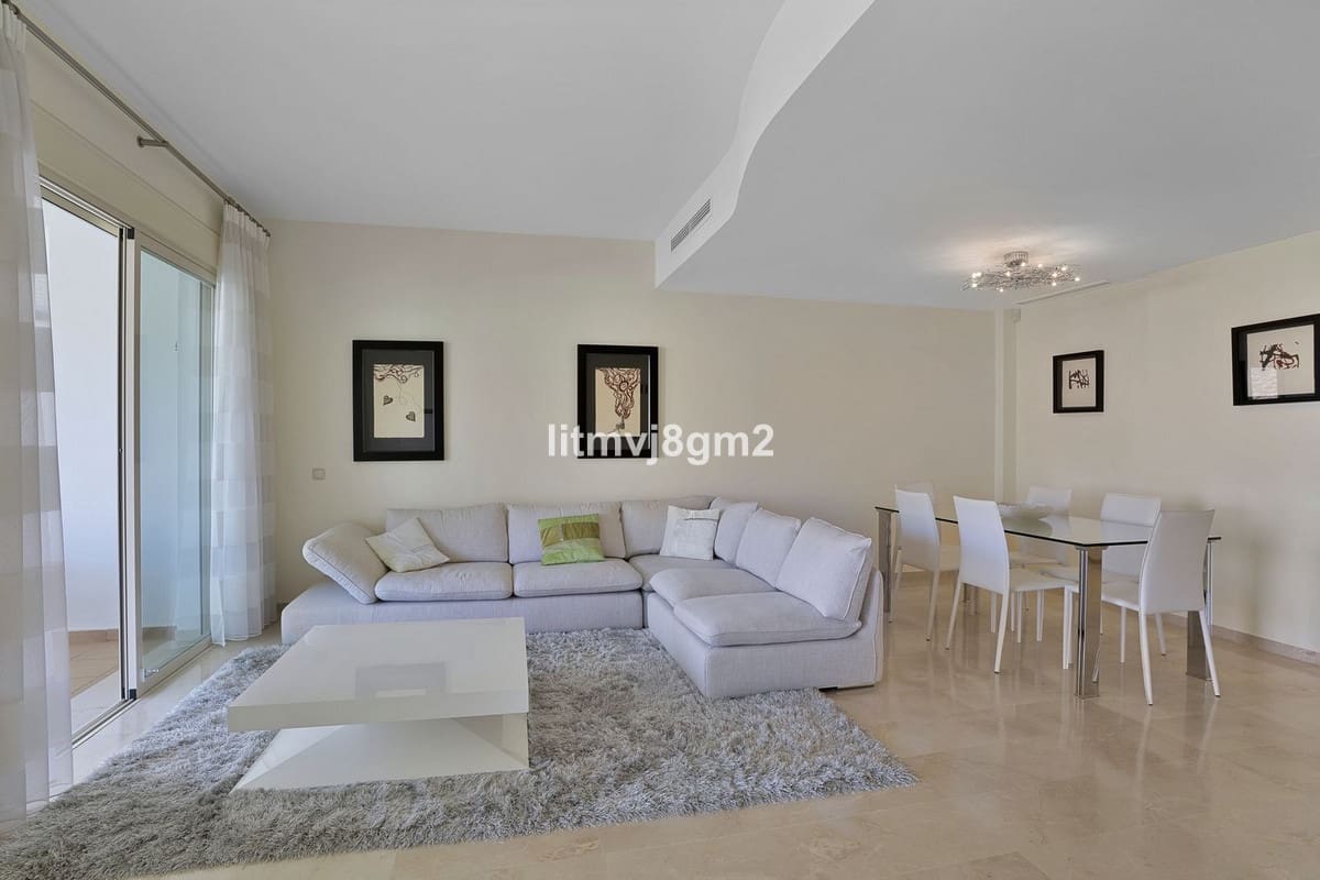 3 sypialnia Dom blizniak na sprzedaż w Mijas Costa z basenem - 560 000 € (Ref: 9479912)