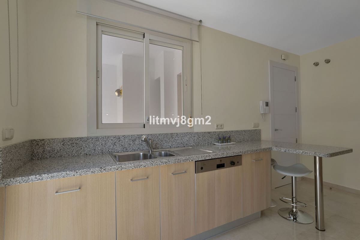 3 sypialnia Dom blizniak na sprzedaż w Mijas Costa z basenem - 560 000 € (Ref: 9479912)