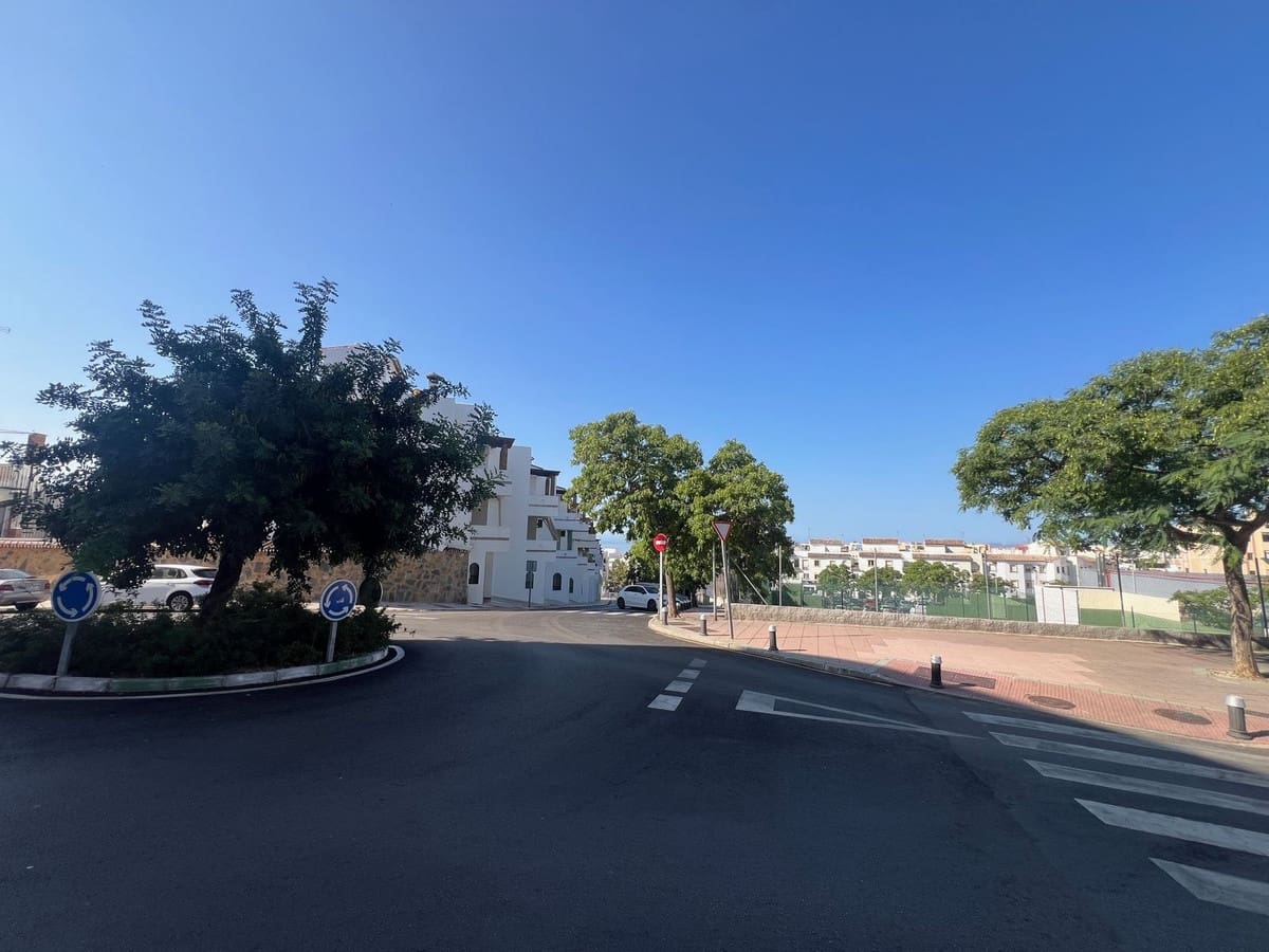4 soveværelse Byhus til salg i Estepona - € 560.000 (Ref: 9479914)