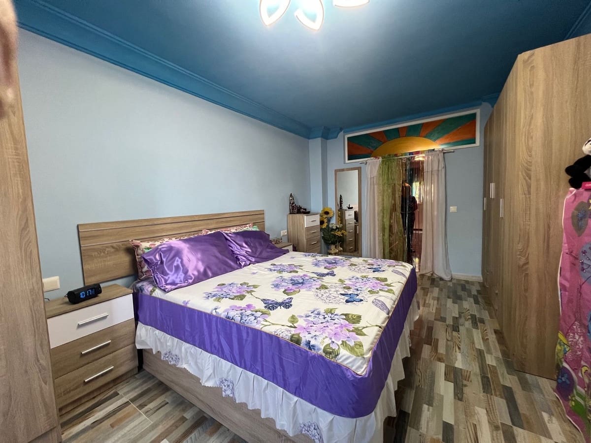 4 soveværelse Byhus til salg i Estepona - € 560.000 (Ref: 9479914)