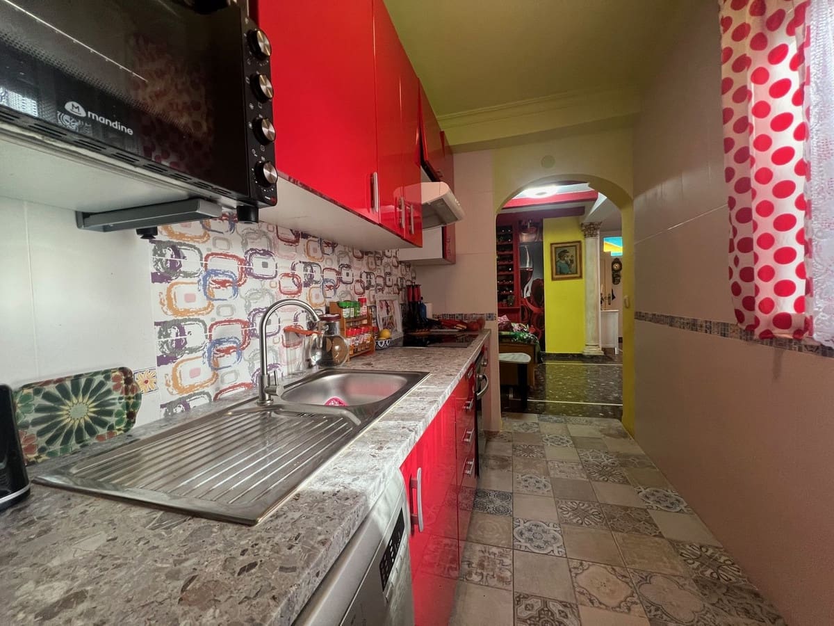 4 soveværelse Byhus til salg i Estepona - € 560.000 (Ref: 9479914)