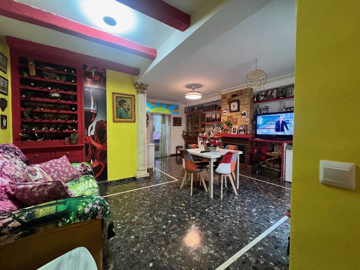 4 soveværelse Byhus til salg i Estepona - € 560.000 (Ref: 9479914)