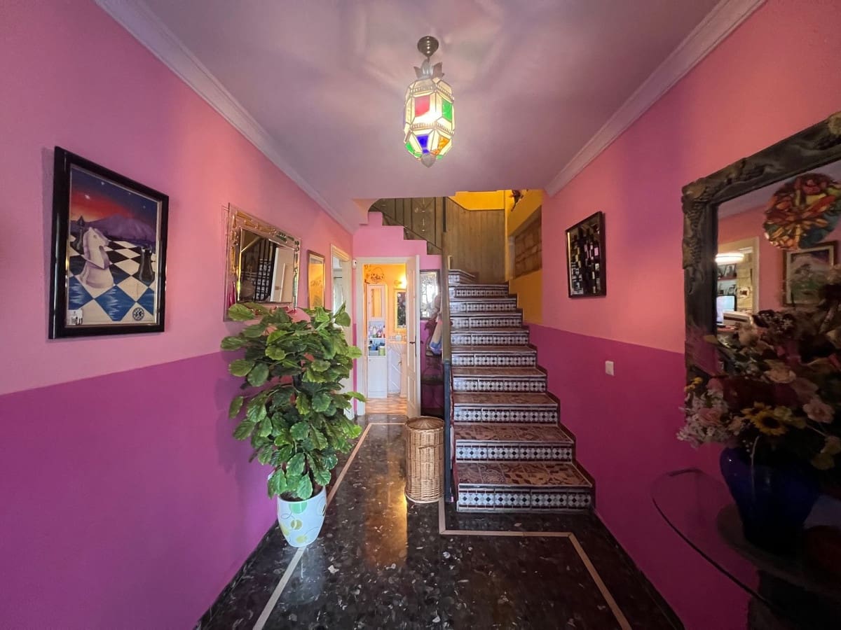 4 soveværelse Byhus til salg i Estepona - € 560.000 (Ref: 9479914)