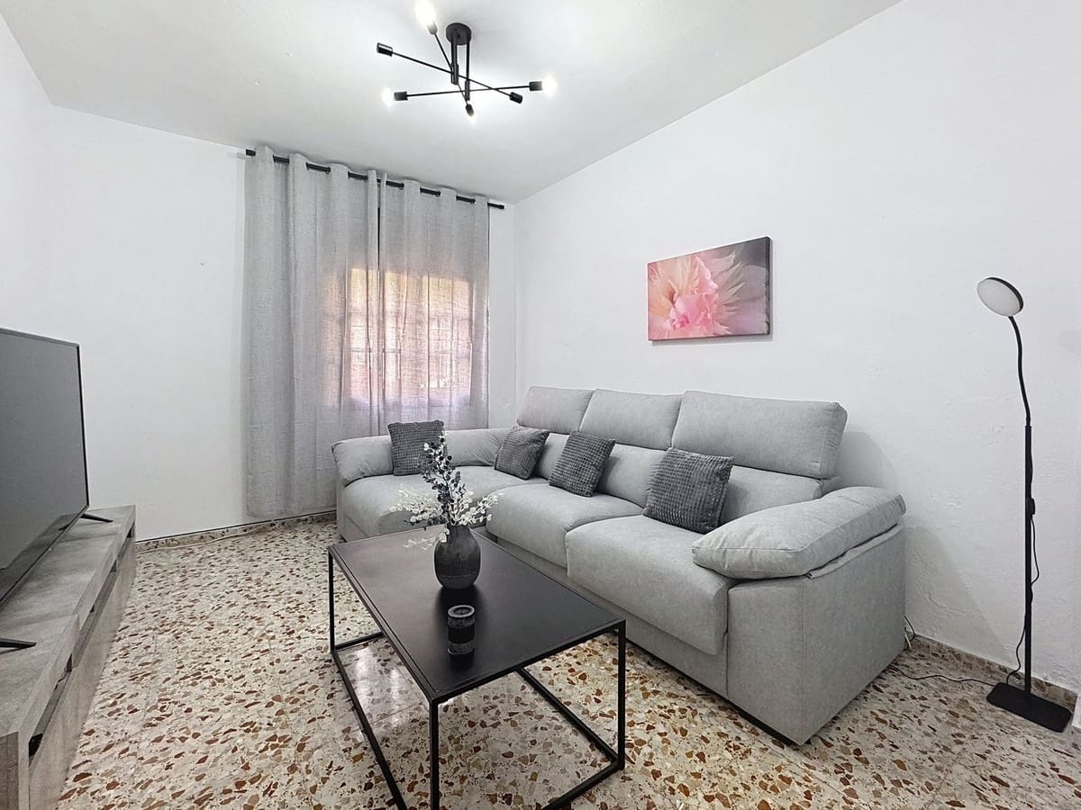 5 soveværelse Semi-Rækkehus til salg i Estepona - € 565.000 (Ref: 9479923)