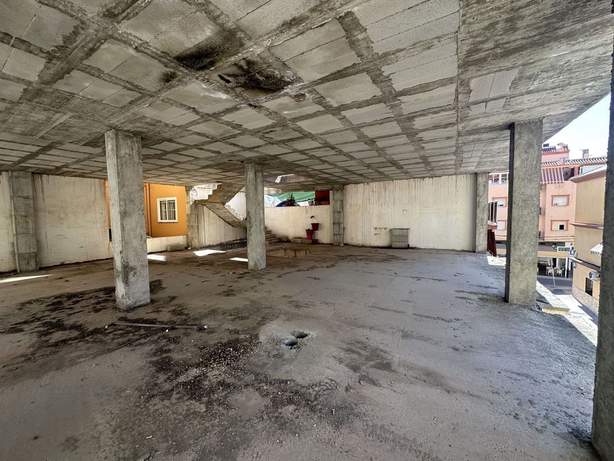 3 bedroom Apartment for sale in Fuengirola - € 569,000 (Ref: 9479925)