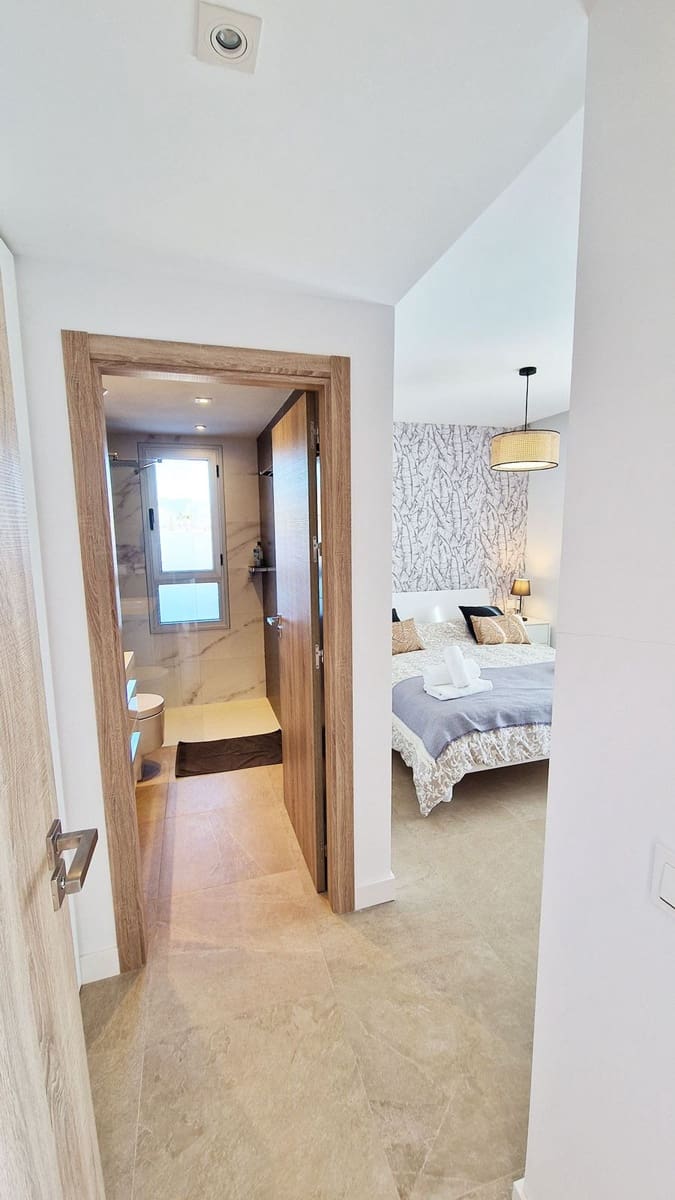 3 soveværelse Penthouse til salg i La Cala Golf med swimmingpool - € 570.000 (Ref: 9479929)