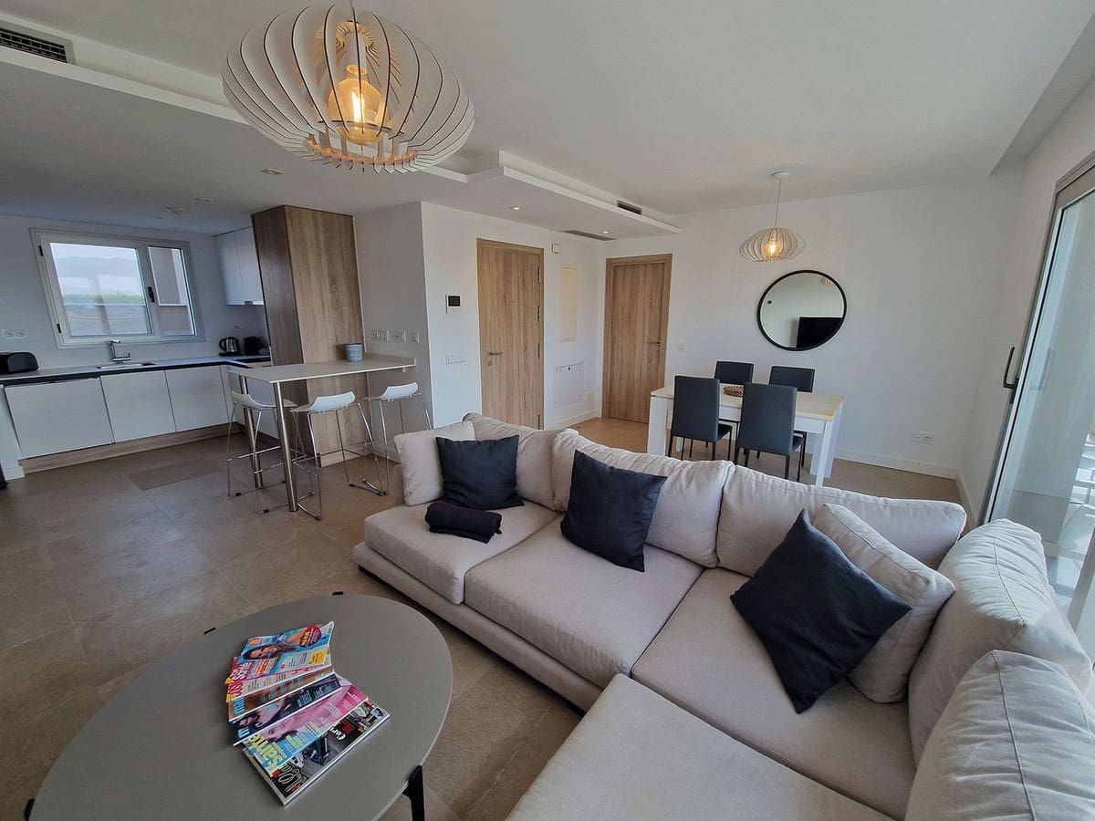 3 soveværelse Penthouse til salg i La Cala Golf med swimmingpool - € 570.000 (Ref: 9479929)