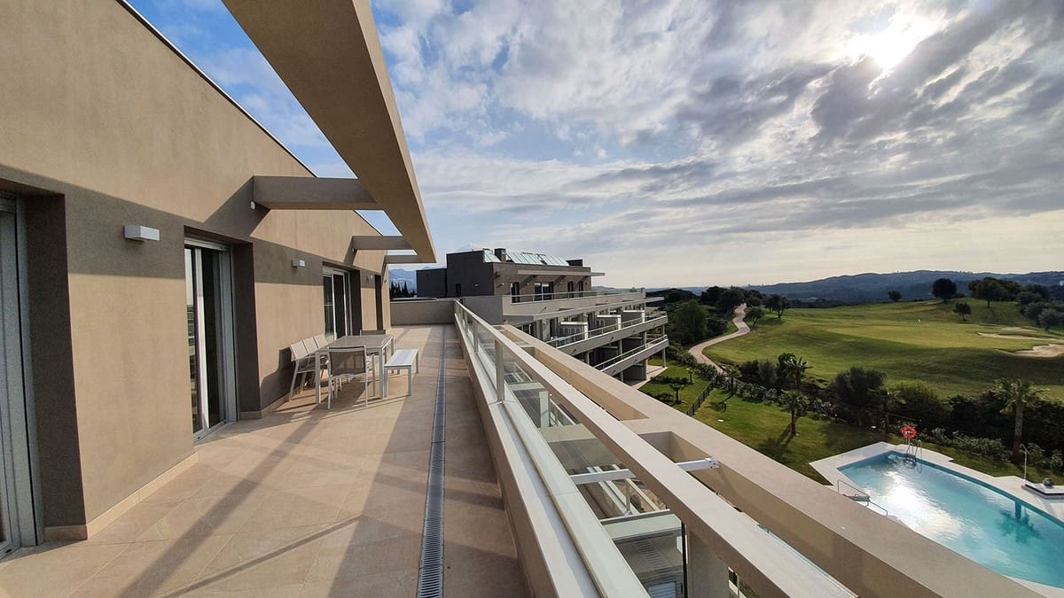 3 soveværelse Penthouse til salg i La Cala Golf med swimmingpool - € 570.000 (Ref: 9479929)