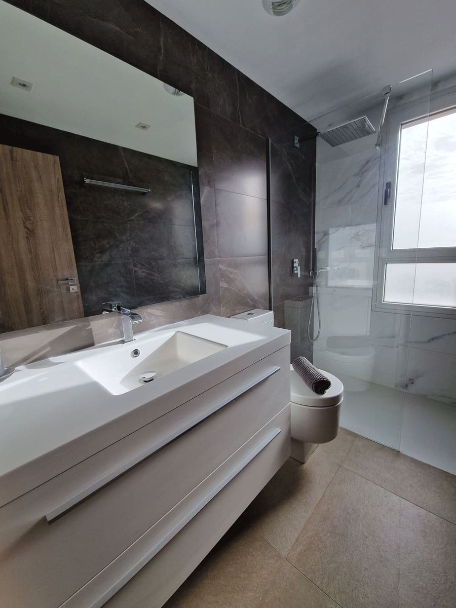 3 soveværelse Penthouse til salg i La Cala Golf med swimmingpool - € 570.000 (Ref: 9479929)