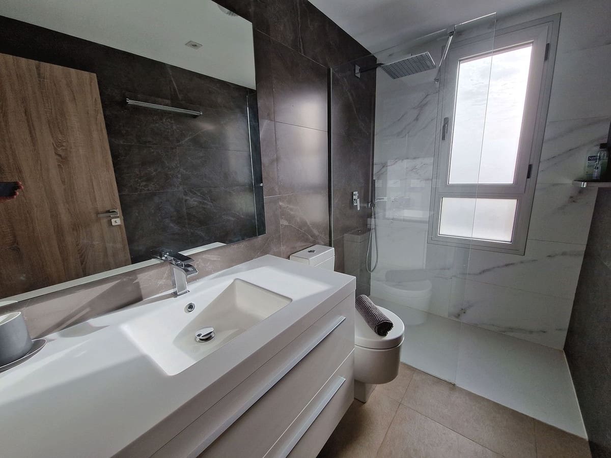 3 soveværelse Penthouse til salg i La Cala Golf med swimmingpool - € 570.000 (Ref: 9479929)