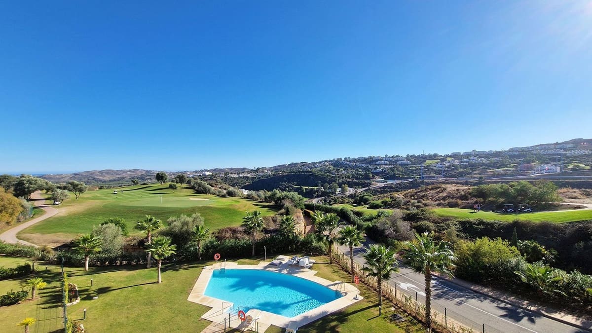 3 soveværelse Penthouse til salg i La Cala Golf med swimmingpool - € 570.000 (Ref: 9479929)