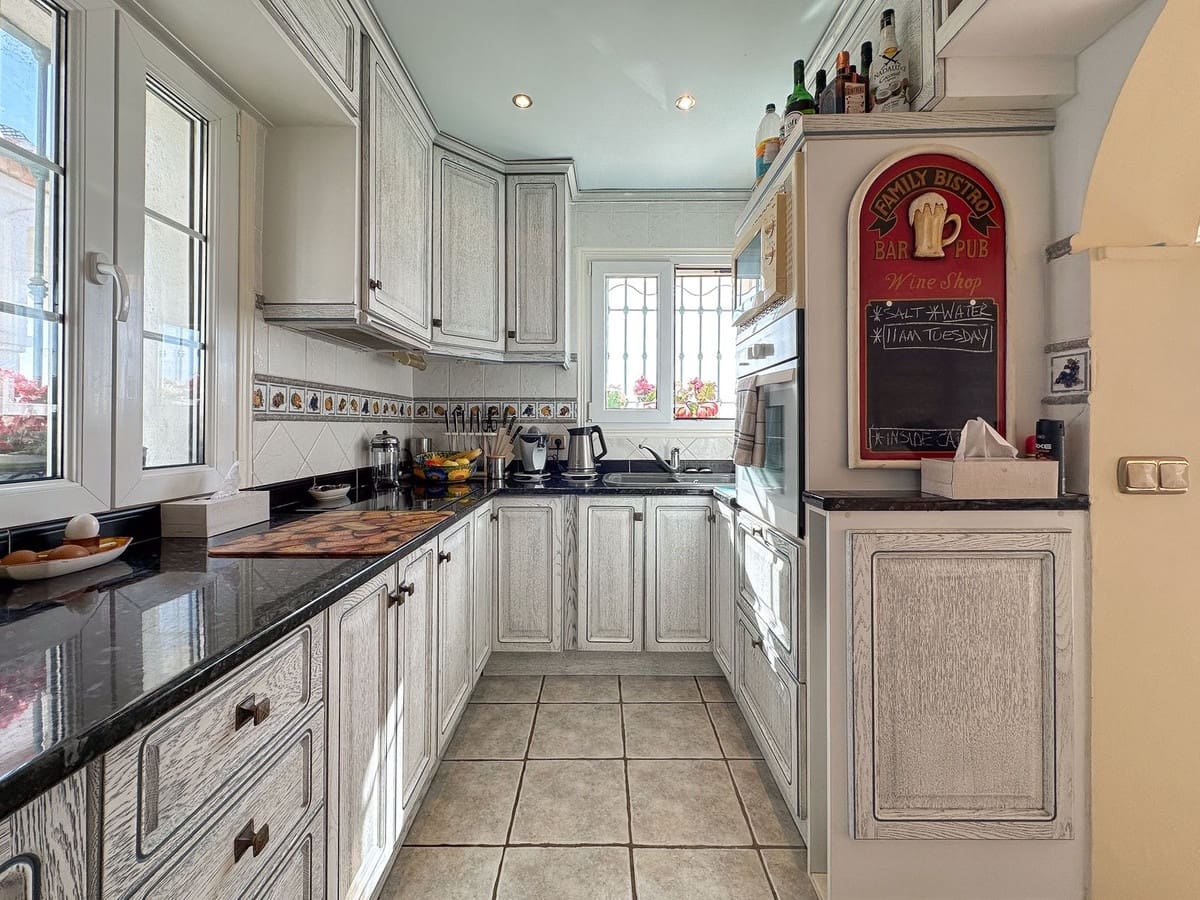 3 bedroom Townhouse for sale in Mijas Golf with pool - € 570,000 (Ref: 9479930)