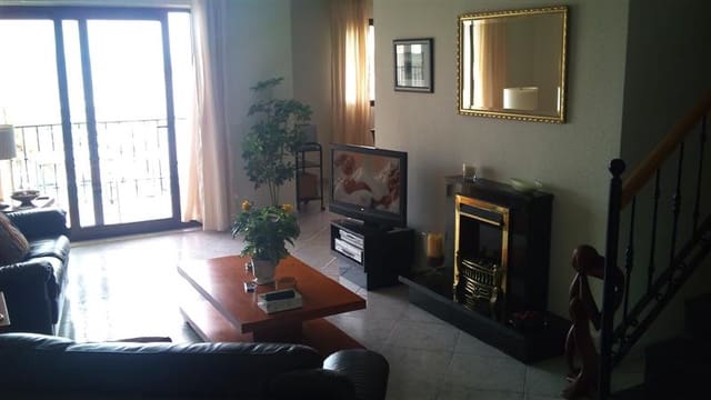 Ático de 5 habitaciones en La Duquesa / Puerto de la Duquesa, Manilva en venta - 575.000 € (Ref: 9479938)