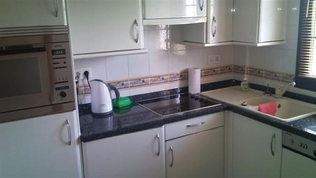 Ático de 5 habitaciones en La Duquesa / Puerto de la Duquesa, Manilva en venta - 575.000 € (Ref: 9479938)