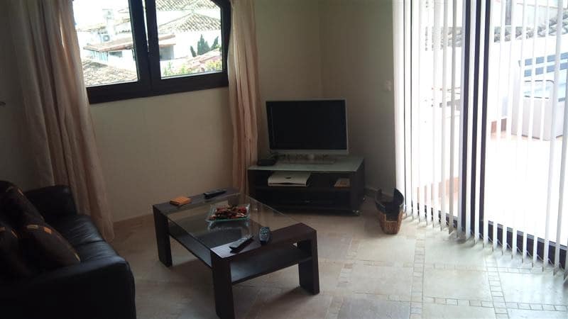 Ático de 5 habitaciones en La Duquesa / Puerto de la Duquesa en venta - 575.000 € (Ref: 9479938)