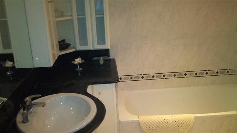 Ático de 5 habitaciones en La Duquesa / Puerto de la Duquesa en venta - 575.000 € (Ref: 9479938)