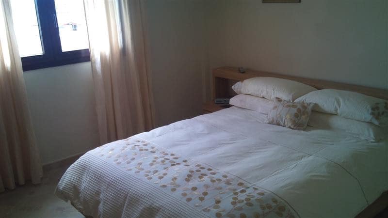 Ático de 5 habitaciones en La Duquesa / Puerto de la Duquesa en venta - 575.000 € (Ref: 9479938)