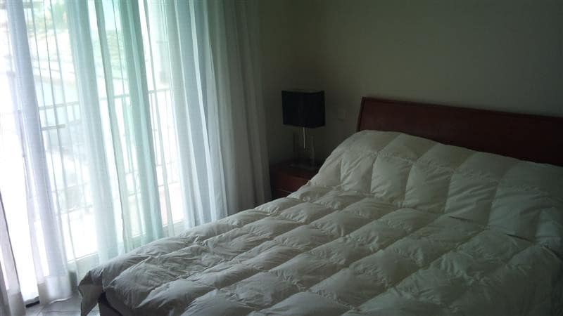 Ático de 5 habitaciones en La Duquesa / Puerto de la Duquesa en venta - 575.000 € (Ref: 9479938)