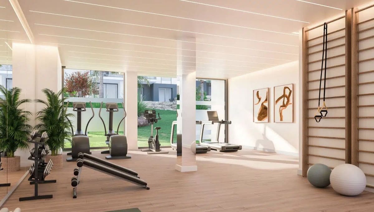 2 bedroom Apartment for sale in Estepona with pool - € 580,000 (Ref: 9479945)