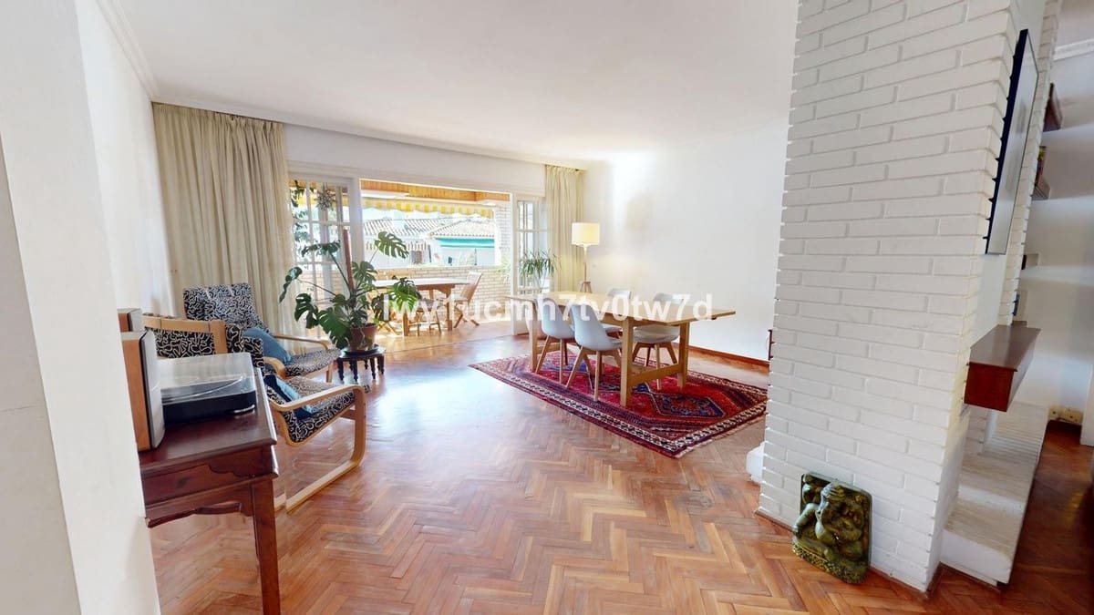 4 sovrum Lägenhet till salu i Fuengirola med pool garage - 580 000 € (Ref: 9479946)