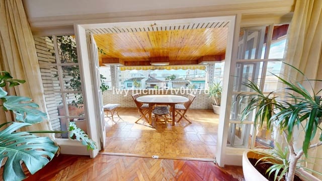 4 sovrum Lägenhet till salu i Centro ciudad, Fuengirola med pool garage - 580 000 € (Ref: 9479946)