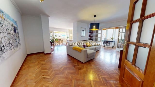 4 sovrum Lägenhet till salu i Centro ciudad, Fuengirola med pool garage - 580 000 € (Ref: 9479946)