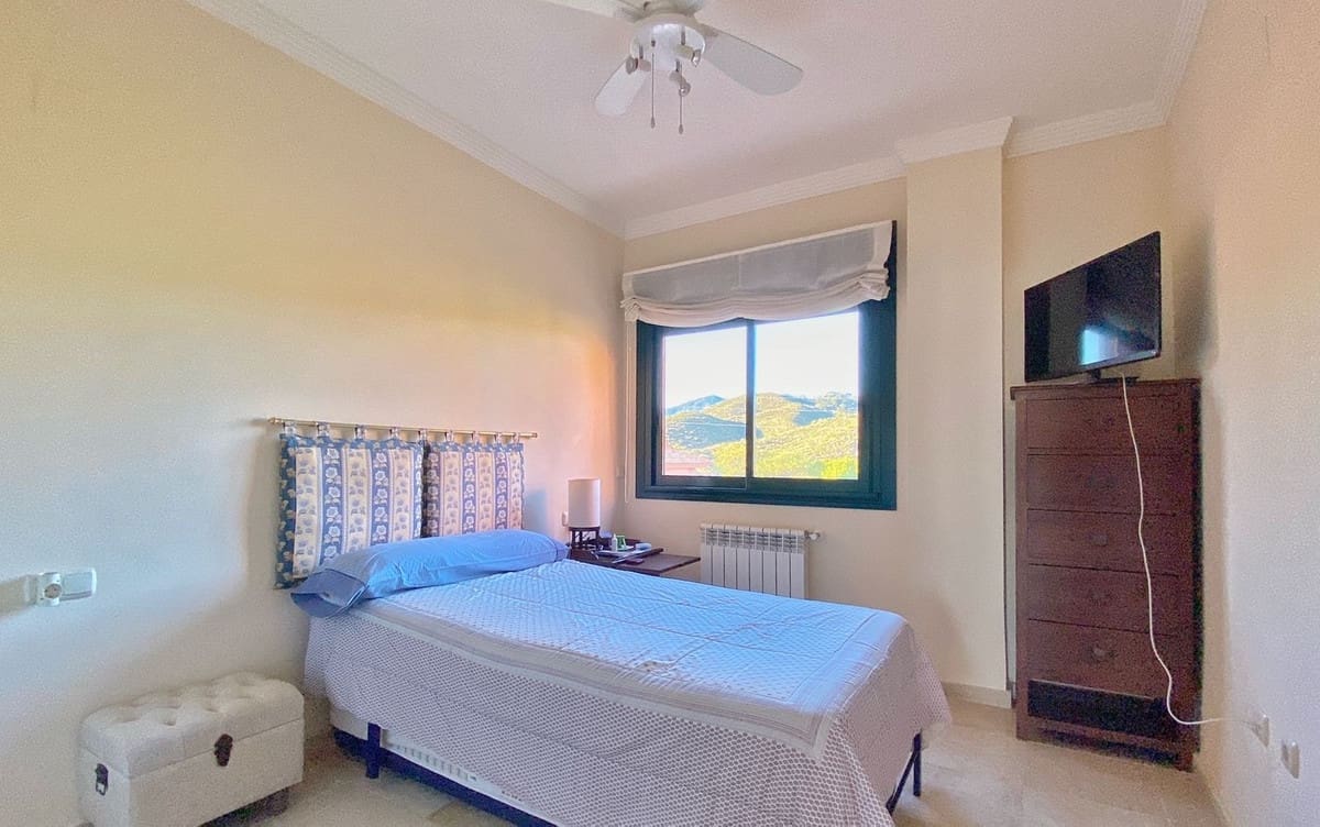 2 soveværelse Penthouse til salg i Marbella med swimmingpool garage - € 580.000 (Ref: 9479947)