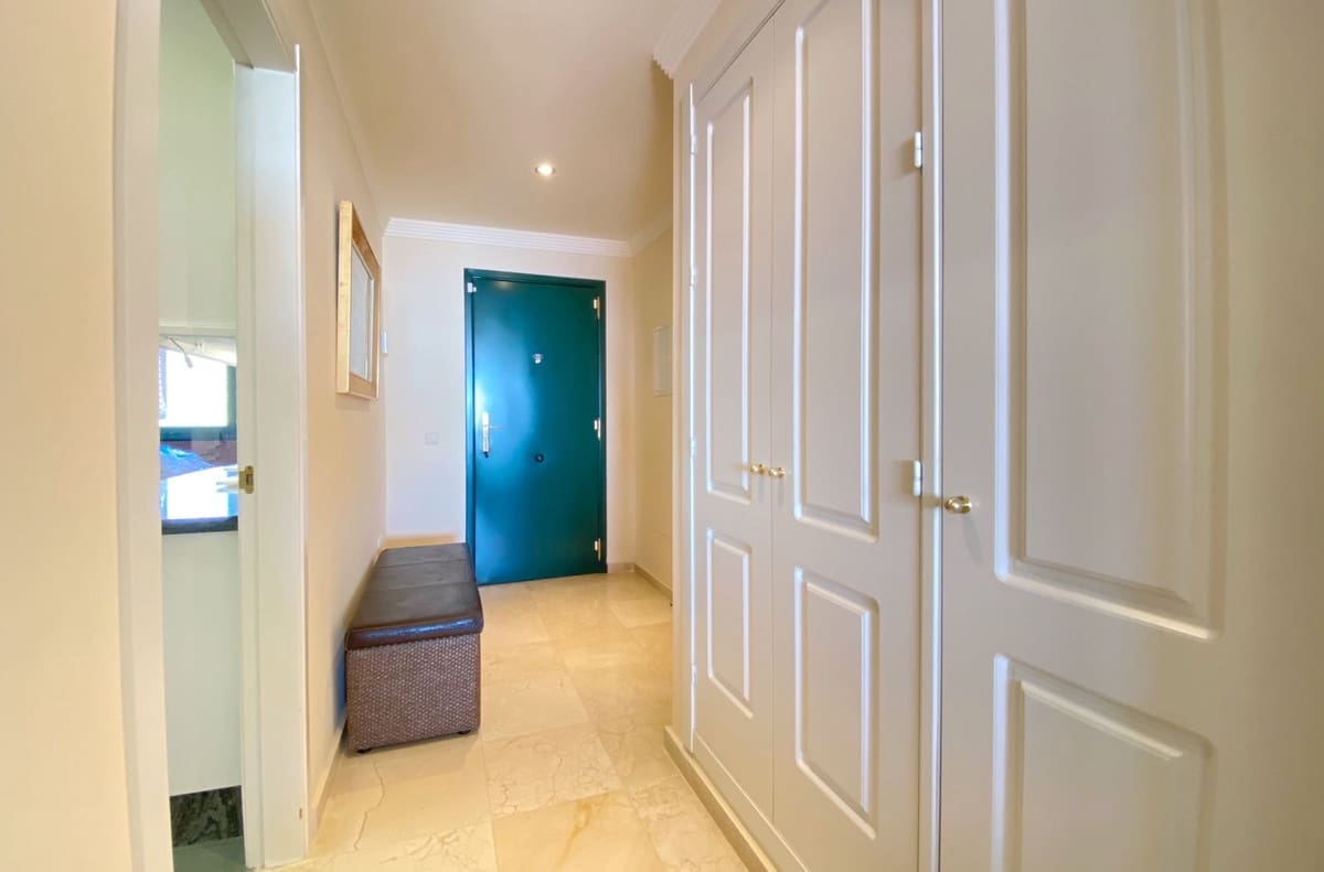 2 soveværelse Penthouse til salg i Marbella med swimmingpool garage - € 580.000 (Ref: 9479947)