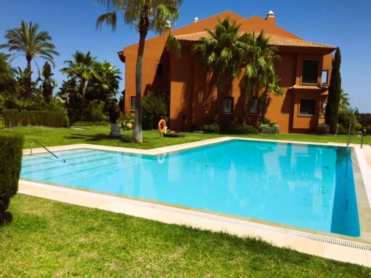 2 soveværelse Penthouse til salg i Marbella med swimmingpool garage - € 580.000 (Ref: 9479947)