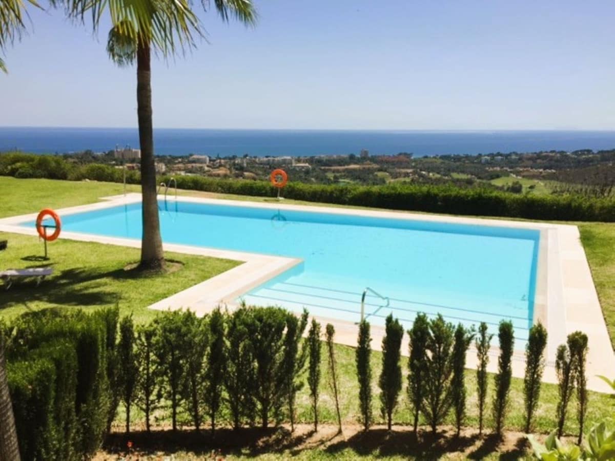 2 soveværelse Penthouse til salg i Marbella med swimmingpool garage - € 580.000 (Ref: 9479947)