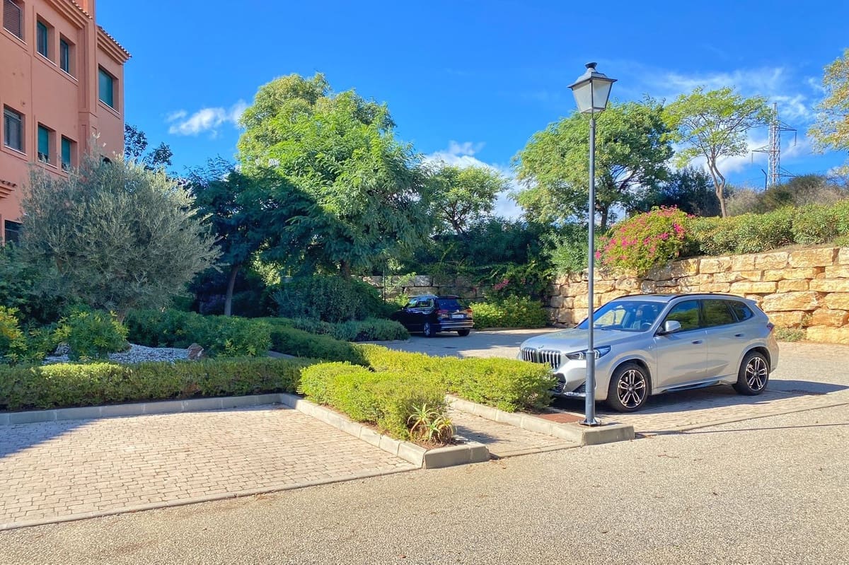 2 soveværelse Penthouse til salg i Marbella med swimmingpool garage - € 580.000 (Ref: 9479947)