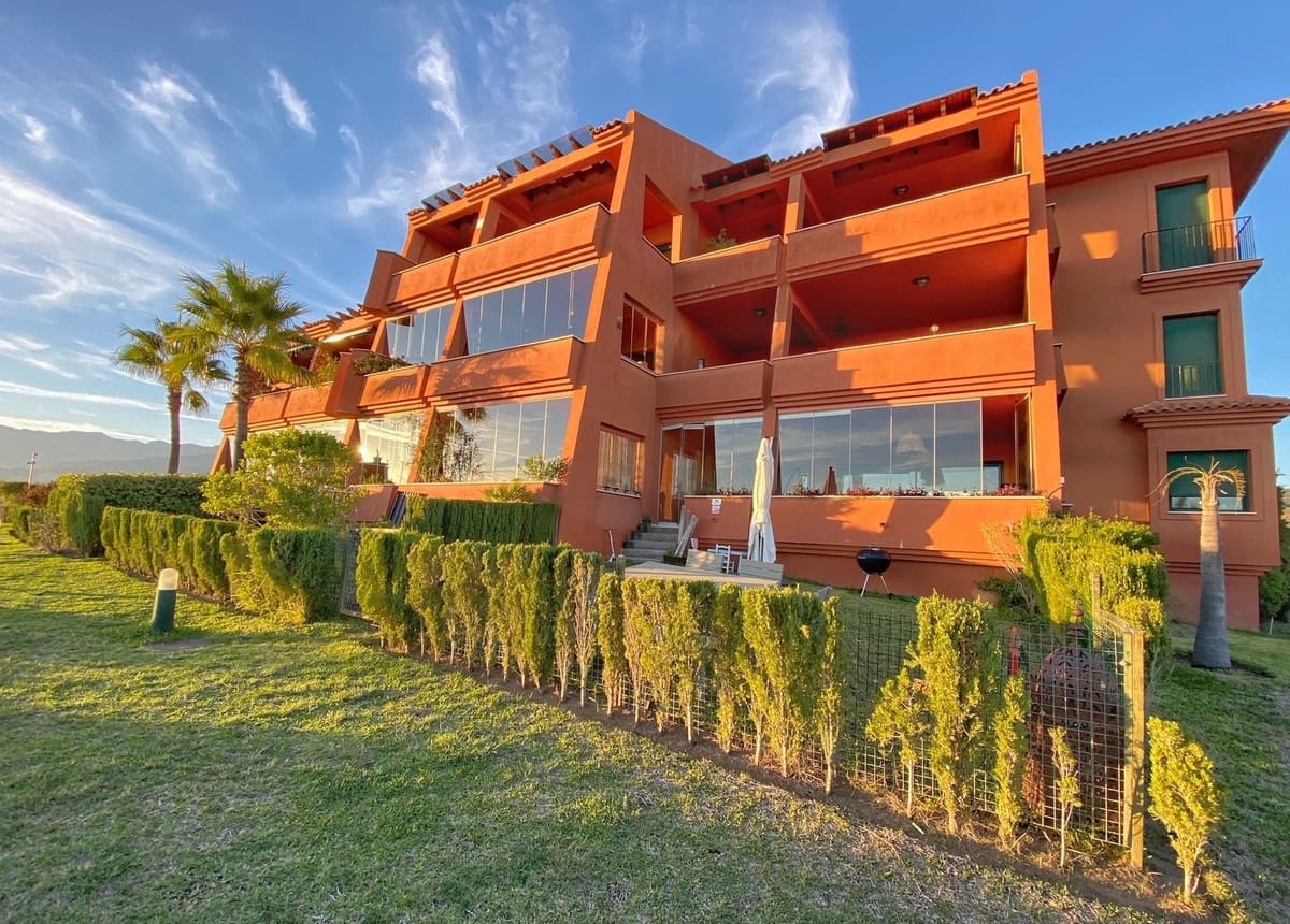 2 soveværelse Penthouse til salg i Marbella med swimmingpool garage - € 580.000 (Ref: 9479947)