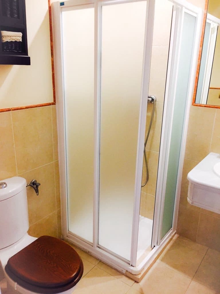 4 soveværelse Semi-Rækkehus til salg i Estepona med swimmingpool - € 580.000 (Ref: 9479948)