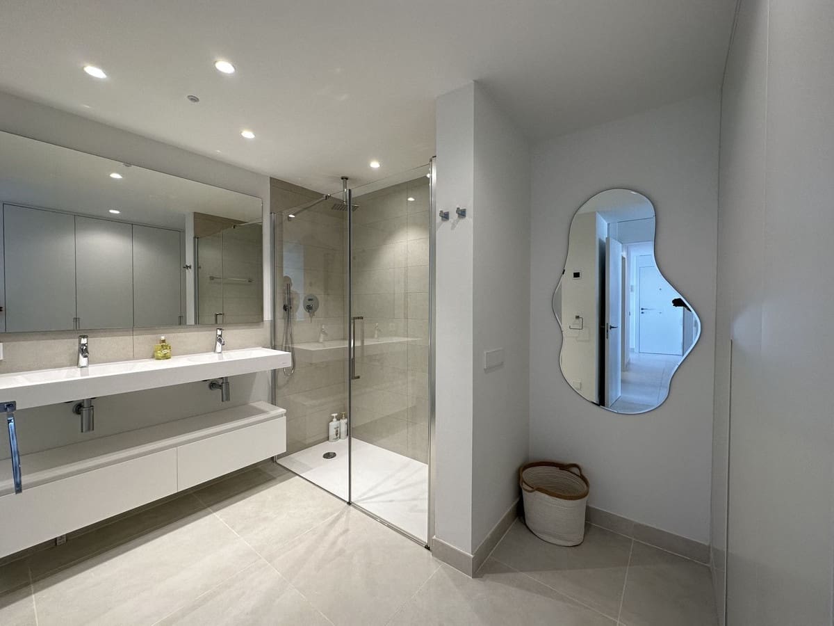 2 Zimmer Apartment zu verkaufen in Benalmadena mit Pool - 585.000 € (Ref: 9479954)