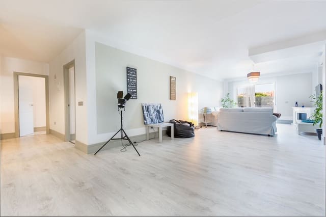 2 soverom Leilighet til salgs i La Dama de Noche - La Alzambra, Marbella med svømmebasseng - € 585 000 (Ref: 9479955)