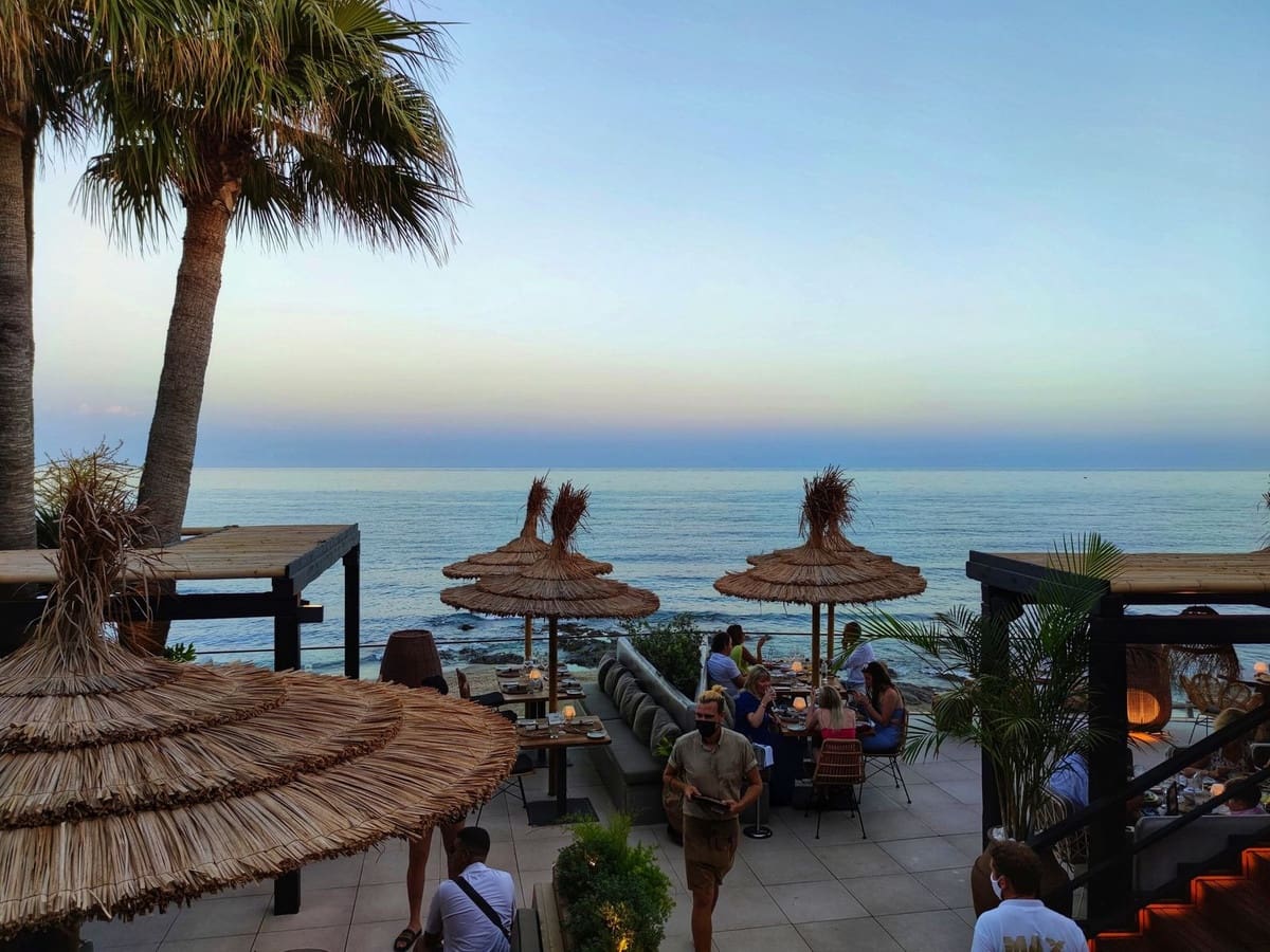 2 bedroom Penthouse for sale in Calahonda with pool - € 585,000 (Ref: 9479957)