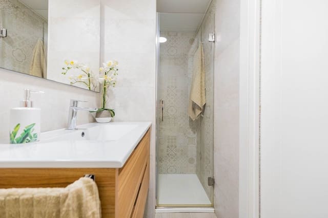 3 makuuhuone Omakotitalo myytävänä paikassa Centro Historico, Málaga kaupunki mukana 
autotalli - 585 000 € (Ref: 9479959)