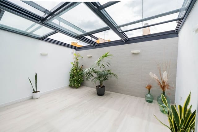 3 makuuhuone Omakotitalo myytävänä paikassa Centro Historico, Málaga kaupunki mukana 
autotalli - 585 000 € (Ref: 9479959)