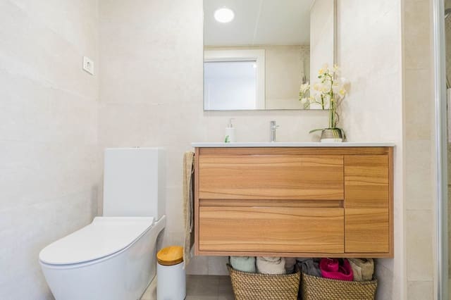 3 makuuhuone Omakotitalo myytävänä paikassa Centro Historico, Málaga kaupunki mukana 
autotalli - 585 000 € (Ref: 9479959)